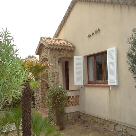 House 2 Chambres Entouree De Verdure קבלייר-סור-מר