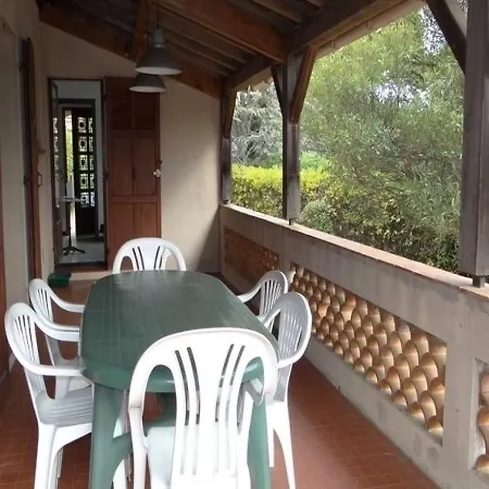 House 2 Chambres Entouree De Verdure 펜션 카발레르쉬르메르